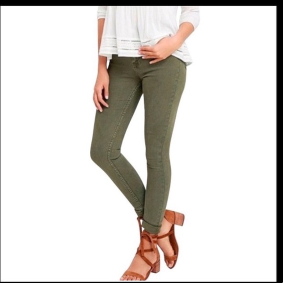 EUC JCrew Toothpick Ankle Olive Green Jeans